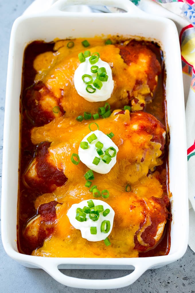 Salsa Chicken Recipe | Baked Chicken | Mexican Chicken #chicken #salsa #mexican #lowcarb #keto #glutenfree #dinner #jonep A dish of baked salsa chicken topped with cheese and sour cream.