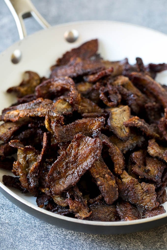 Mongolian Beef Recipe | Asian Beef Recipe | Chinese Beef | Beef Stir Fry #Chinese #Mongolian #Asian #mongolianbeef #beef #jonep #dinner Seared crispy flank steak pieces.