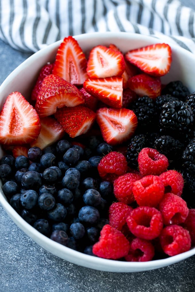 Berry Fruit Salad Recipe | Berry Salad | Summer Berry Salad | Fruit Salad Recipe #berries #fruitsalad #jonep A bowl of blueberries, raspberries, blackberries and strawberries.