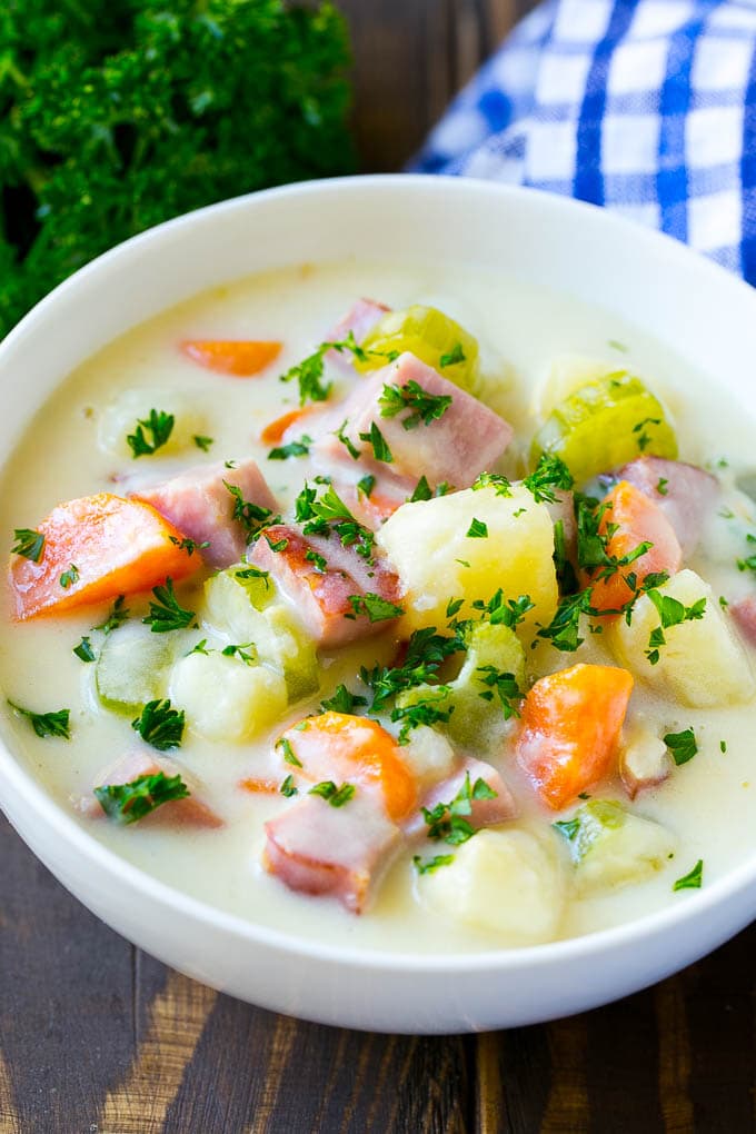 Ham and Potato Soup | Ham Soup | Potato Soup #soup #ham #potato #dinner #comfortfood #jonep A bowl of ham and potato soup loaded with veggies in a creamy broth.