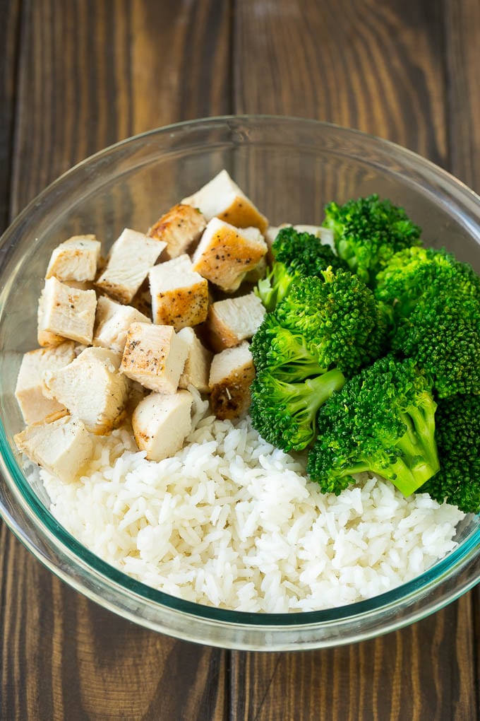 Chicken Casserole Recipe | Chicken and Rice Casserole | Chicken and Broccoli Casserole #casserole #chicken #rice #broccoli #cheese #dinner #jonep Chicken, broccoli and rice in a mixing bowl.