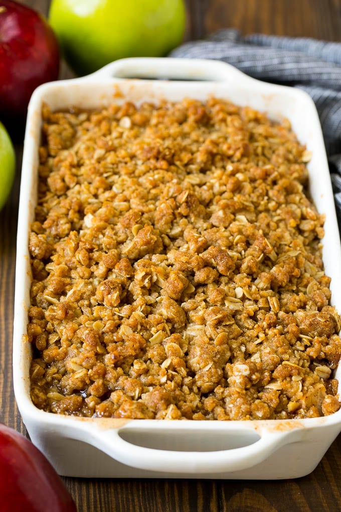 Apple Crisp Recipe | Apple Dessert #apples #dessert #baking #fall #jonep A baked apple crisp with an oatmeal and walnut topping.
