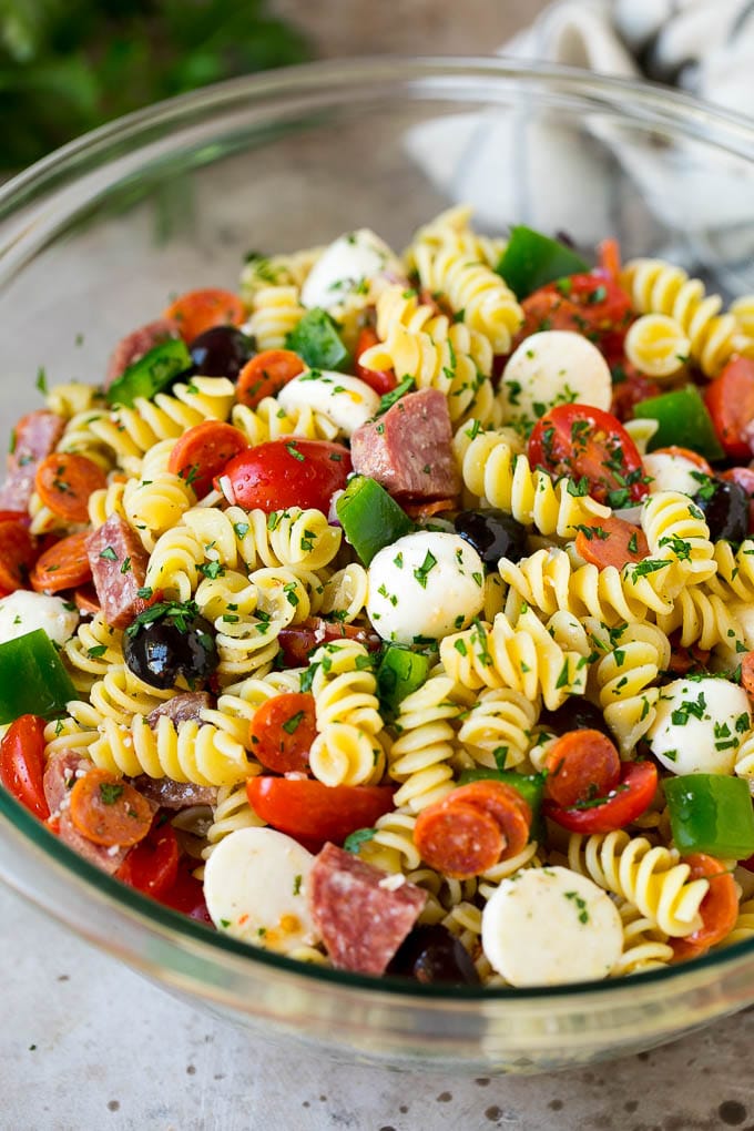 Italian Pasta Salad | Pasta Salad Recipe #pasta #salad #pastasalad #pepperoni #salami #olives #cheese #sidedish #jonep Italian pasta salad with rotini noodles, salami and pepperoni.