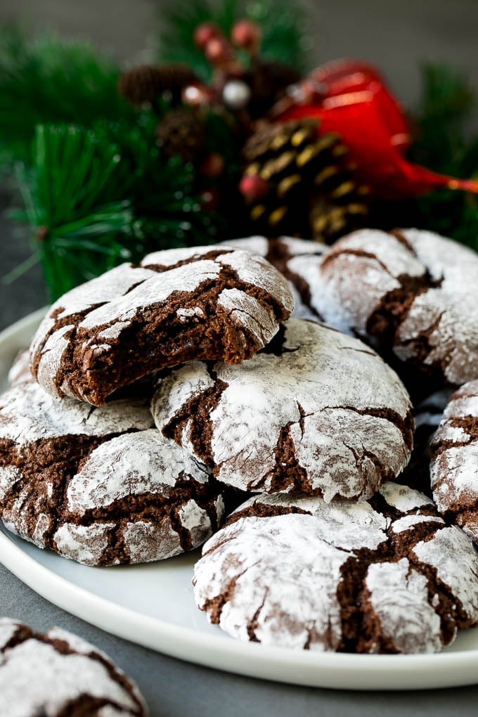 Chocolate Crinkle Cookies Recipe #cookies #chocolate #christmas #dessert #baking #jonep A plate of chocolate crinkle cookies.