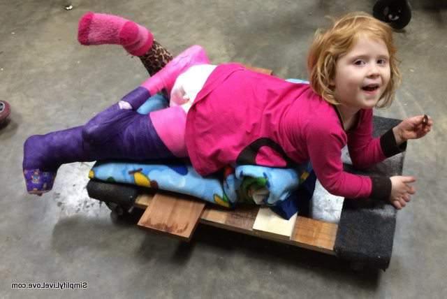 reclining spica cast