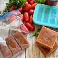 **Dik en Ryk Tuisgemaakte Pizzasous Met Vars Tamaties** 2 freezing homemade pizza sauce in souper cubes (1)