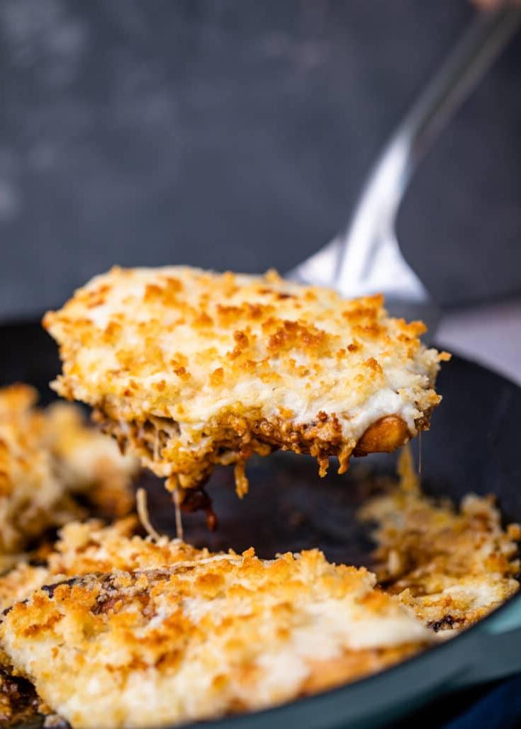 Knapperige mozzarella-parmesaan-hoenderkors.