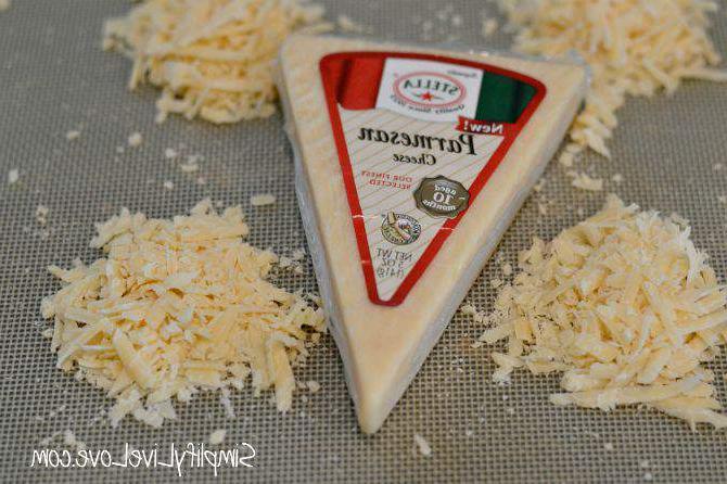 **Peer- en Pekanslaai met Parmesaankrakers** 3 Peer- en Pekanneutslaai met Parmesaanhappies - hoe om Parmesaanhappies te maak van SimplifyLiveLove.com