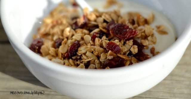 Maklik, Tuisgemaakte Vrugte- en Heuninggranola 4 Vrugte en Heuning Granola