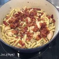 Eenpot Hoender, Spek en Sampioen Pasta 5 chicken, bacon, mushroom pasta