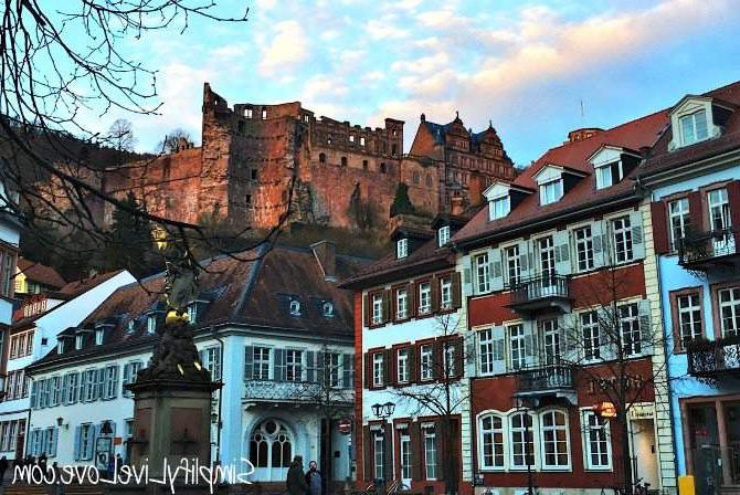 Heidelberg, Duitsland is 'n besoek werd op jou Europese vakansie! 6 Heidelberg-kasteel vanaf die Marktplatz