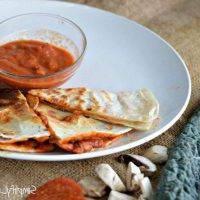 Maklike Pizzadilla Resep – Kindervriendelike Aandete in 'n Japtrap 6 Pizzadilla Resep Foto: Vinnig en Maklik