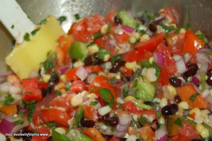 Koring-en-Boontjieslaai (Cowboy Caviar)