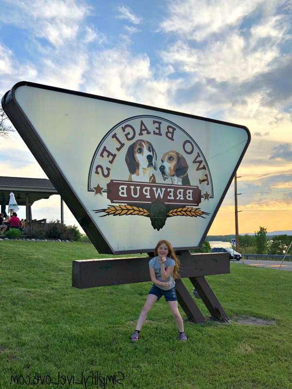 Two Beagles Brewpub Onalaska WI