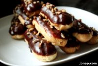 Pumpkin Cinnamon Eclairs