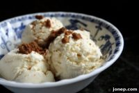 Festive Eggnog Ice Cream
