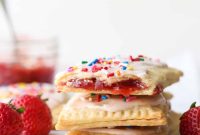 Homemade Strawberry Pop Tarts
