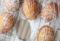 Exquisite Vanilla Bean Madeleines