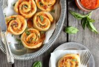 Caprese Pizza Pinwheels