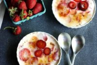 Caramelized Strawberry Yogurt Indulgence