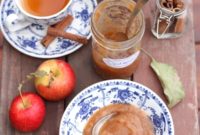 Autumn Spiced Slow Cooker Applesauce
