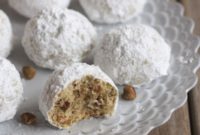 Pistachio Powder Puffs