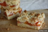 Golden Peach Crumble Squares