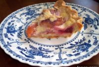 Tangy Crème Fraîche Peach Pie