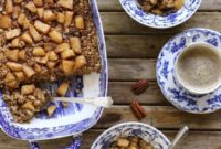 Apple Cinnamon Pecan Oatmeal Bake
