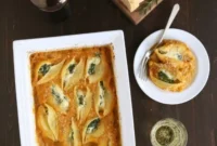 Balkabağı Soslu Kara Lahana ve Ricotta Dolgulu Kabuk Makarnalar
