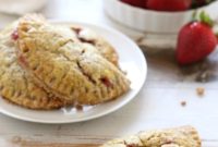 Strawberry Rhubarb Pecan Pie Pockets