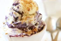 Blueberry Crumble Swirl