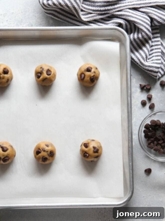 How to bake perfectly pretty cookies on completelydelicious.com