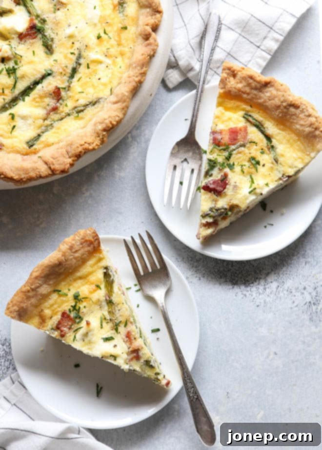 Slices of bacon, asparagus and cream cheese quiche