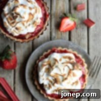 Sweet & Tart Strawberry Rhubarb Meringue Tartlets 2 Strawberry Rhubarb Meringue Tartlets - an easy tart recipe