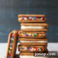 Frosted Graham Cracker Stacks 6 Graham Crackers and Frosting | completelydelicious.com