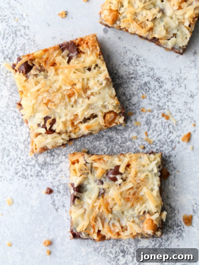 7 ingredients are all you need to make these "magical" cookie bars!