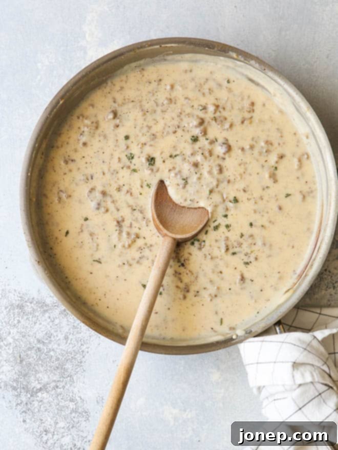 Homemade sausage gravy for biscuits and gravy
