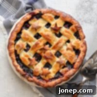 Midnight Berry Medley 5 Blackberry and blueberry pie is perfect for summer!