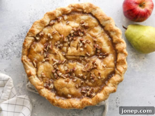 baked apple pear praline pie