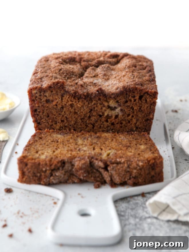 This classic banana bread with cinnamon crumble topping is an irresistible treat!
